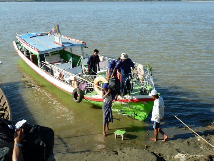 Båtresa Irrawaddy