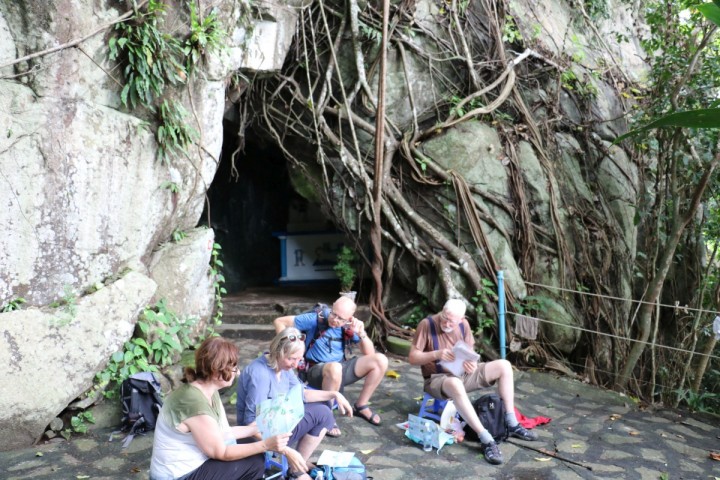 Grotta utanför Con Dao